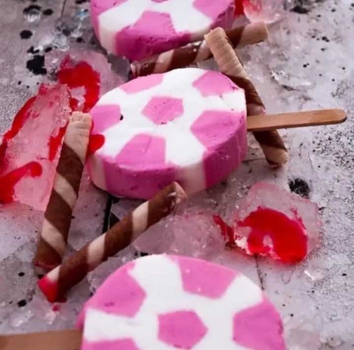 Socca Mania Vanilla Strawberry (Box of 15)